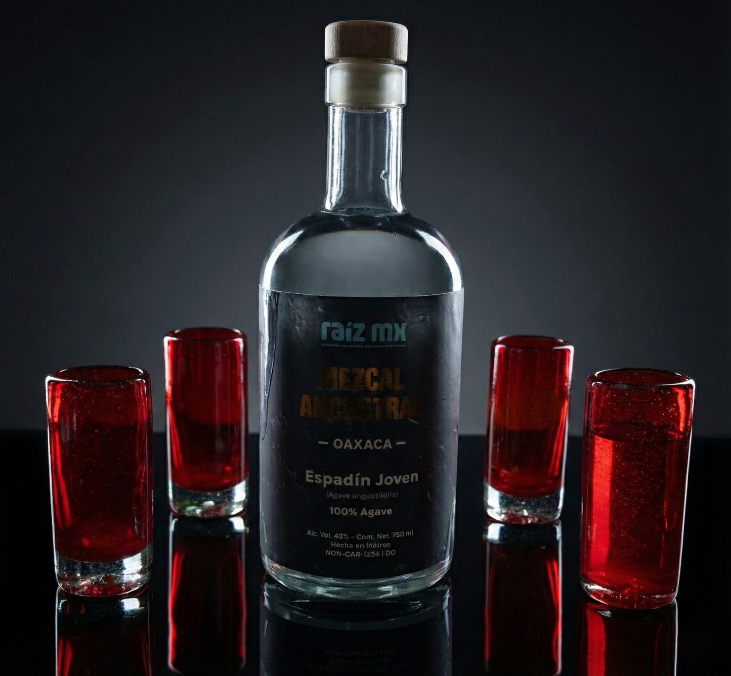 Ritual de Luz: Mezcal Ancestral y 4 Caballitos de Vidrio Soplado - Edición Rojo Carmín - Envío Incluido