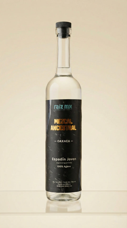 Mezcal Ancestral Espadín: Olla de Barro y Manos de los Valles Centrales - 750 ml