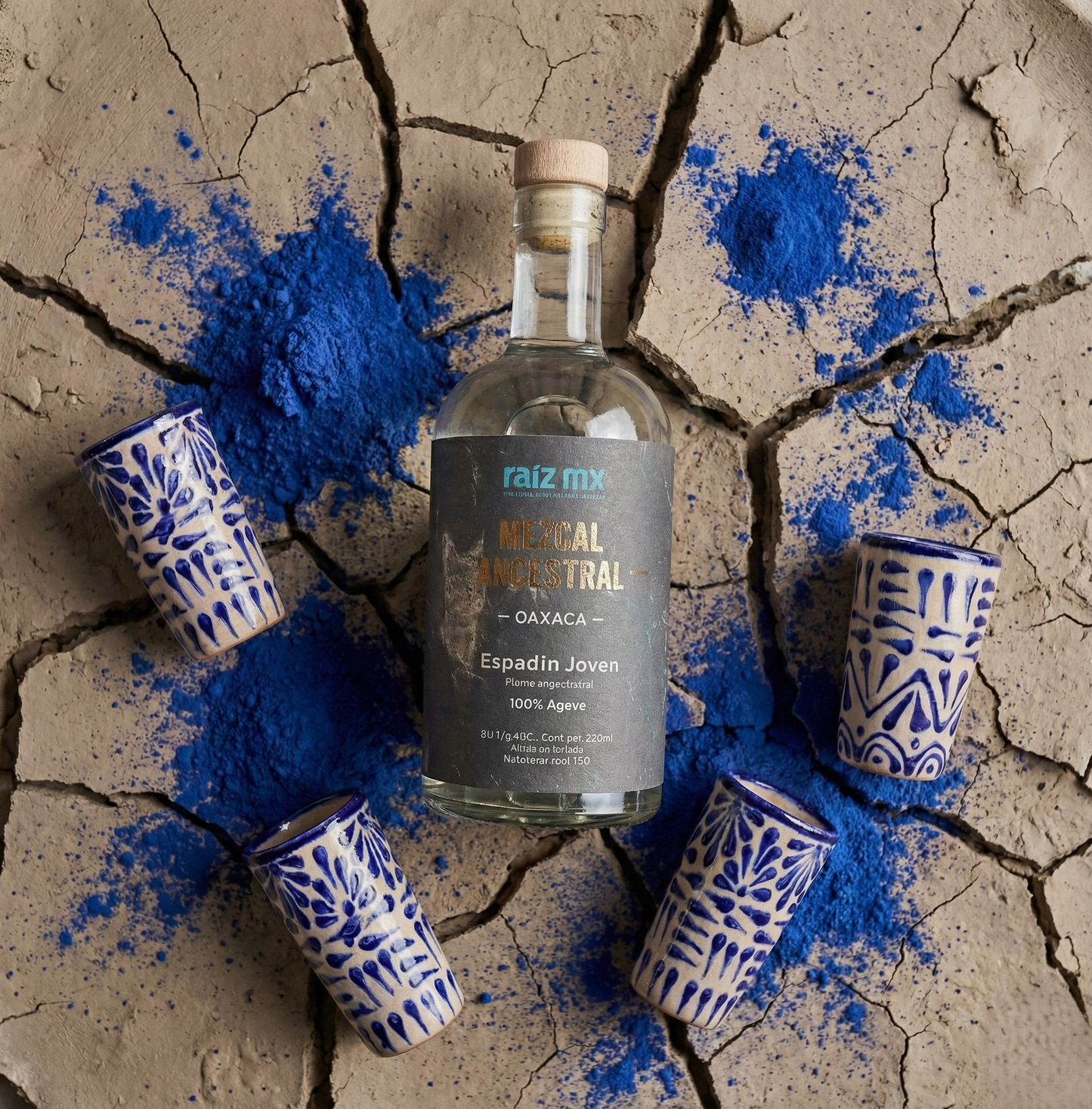 Ritual de Talavera: Mezcal Ancestral y 4 Caballitos de Talavera - Azul - Envío Incluido