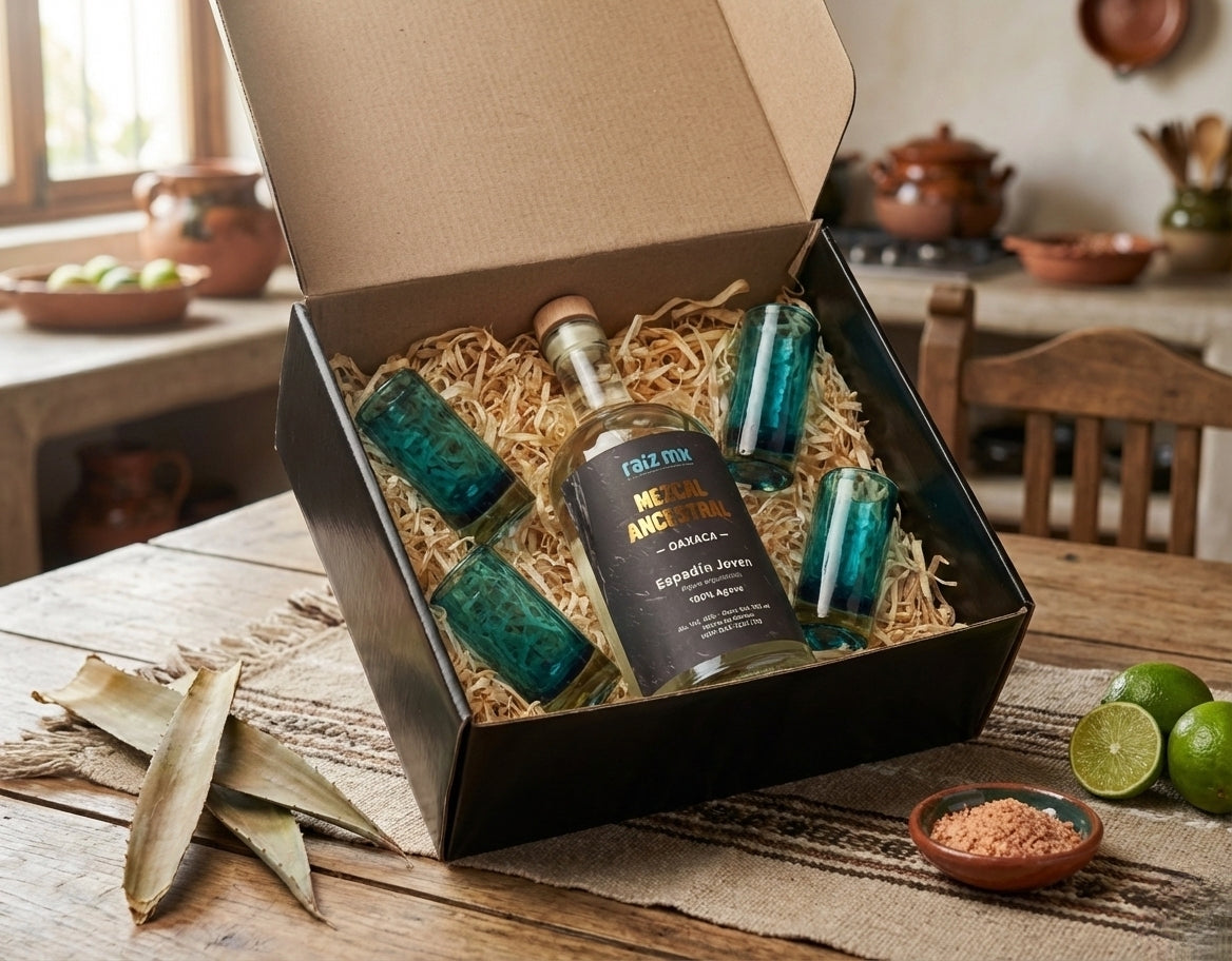 Ritual de Luz: Mezcal Ancestral y 4 Caballitos de Vidrio Soplado - Edición Azul Agave - Envío Incluido