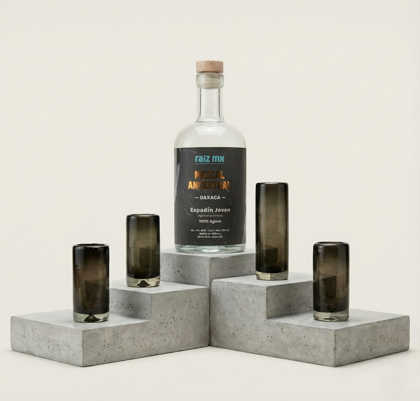 Ritual de Luz: Mezcal Ancestral y 4 Caballitos de Vidrio Soplado - Edición Humo Volcánico - Envío Incluido