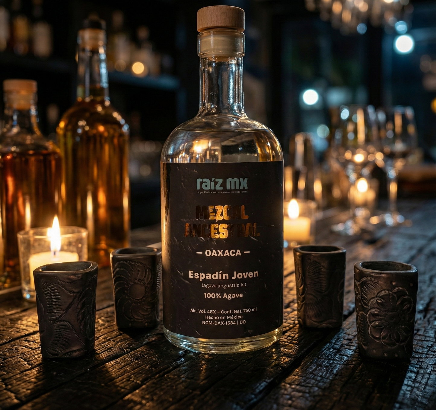 Ritual de Barro Artesanal: Mezcal Ancestral y 4 Caballitos Cuadrados Decorados a Mano - Envío Incluido