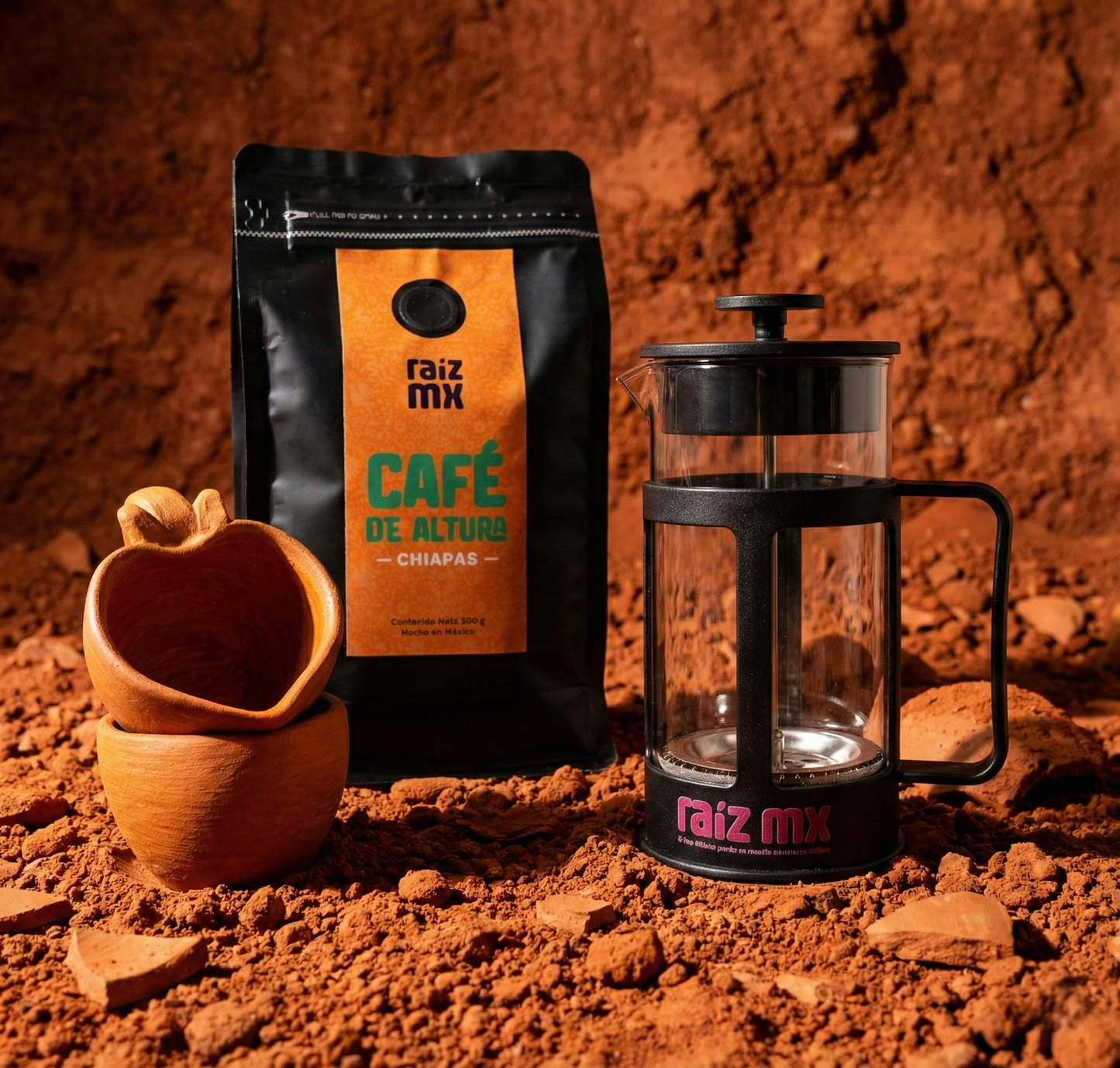 Ritual de Origen: Prensa Francesa, Café de Chiapas y Tazas de Barro Rojo