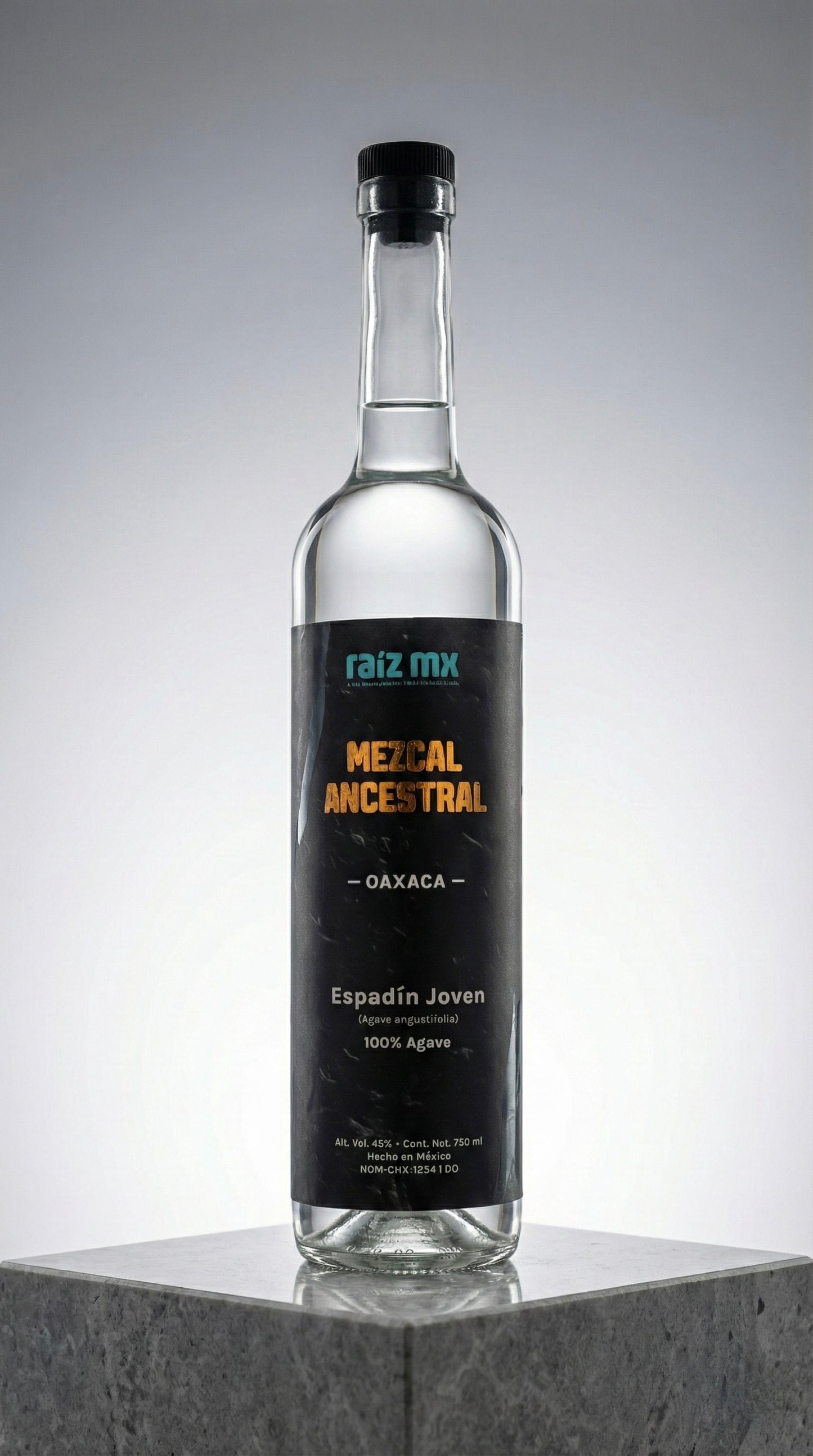 Mezcal Ancestral Espadín: Olla de Barro y Manos de los Valles Centrales - 750 ml