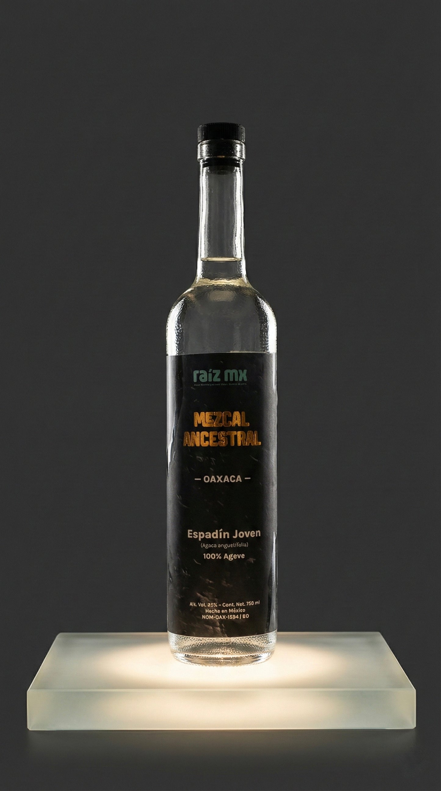 Mezcal Ancestral Espadín: Olla de Barro y Manos de los Valles Centrales - 750 ml